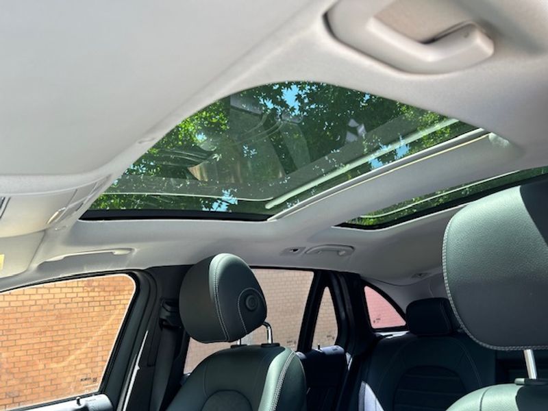 Mercedes-Benz Glc — foto 16 de 22