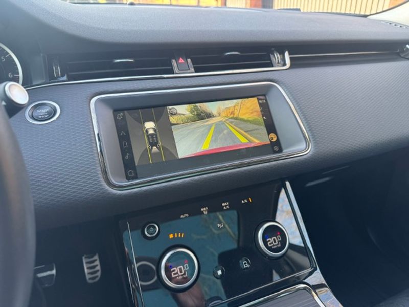 Land Rover Range Rover Evoque — foto 30 de 31