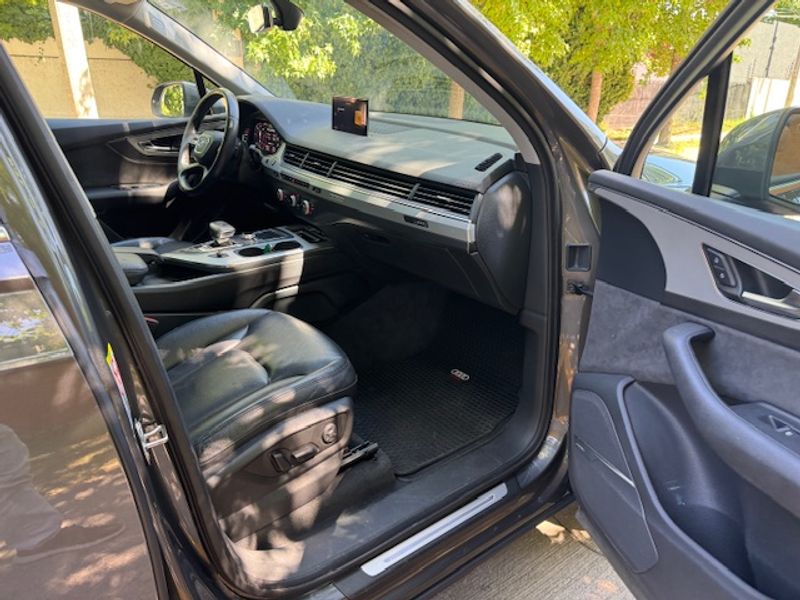 Audi Q7 — foto 22 de 33