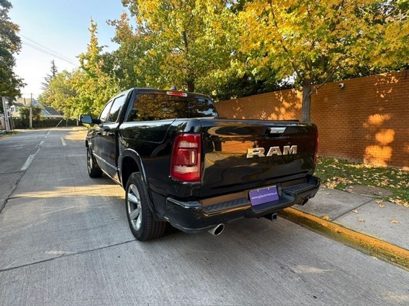RAM 1500 — foto 9 de 26