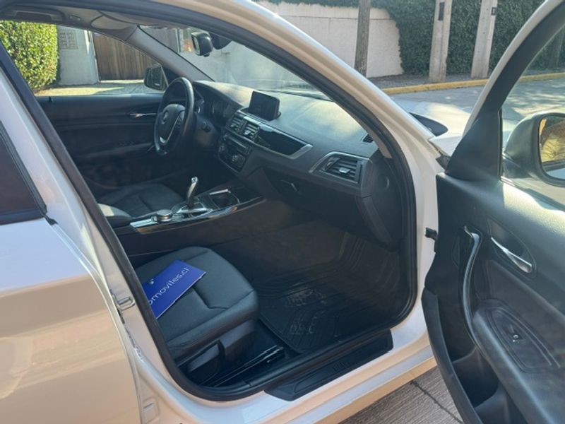 BMW 118 — foto 22 de 31