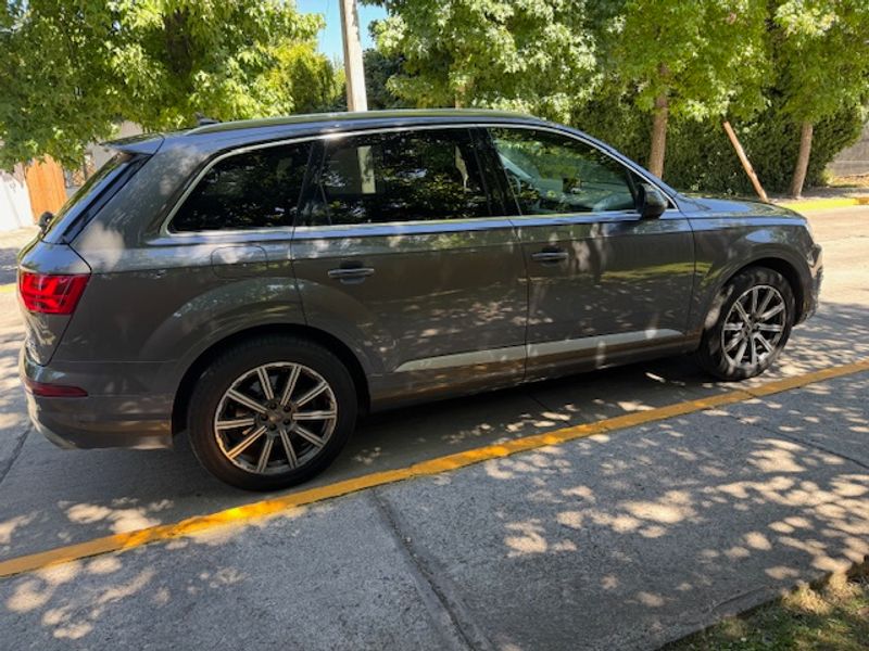 Audi Q7 — foto 9 de 33