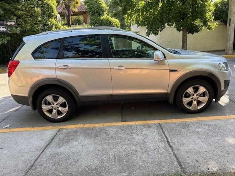Chevrolet Captiva — foto 2 de 25