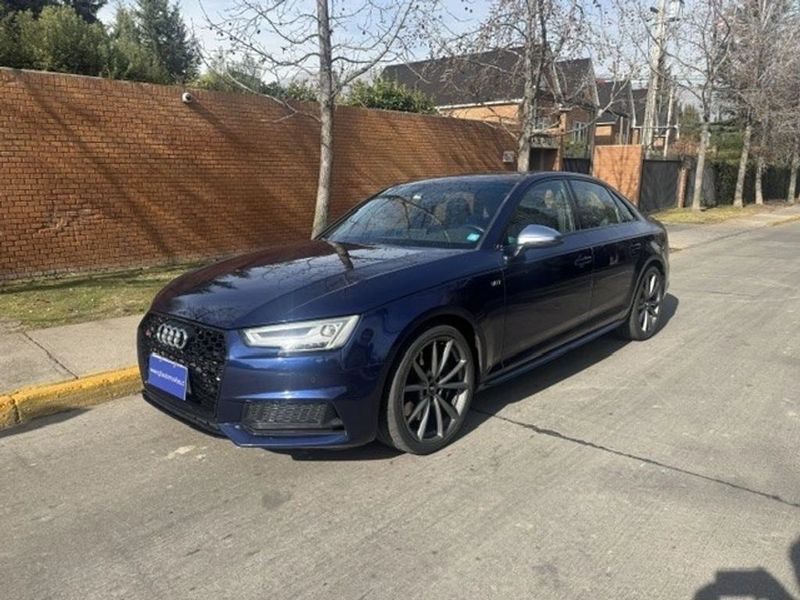 Audi S4 — foto 15 de 29