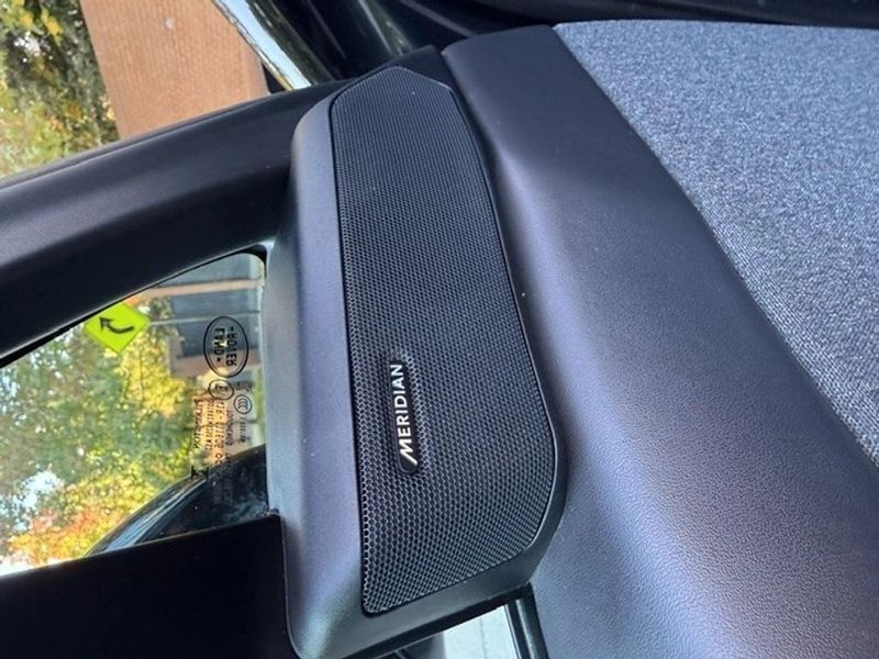Land Rover Range Rover — foto 22 de 29