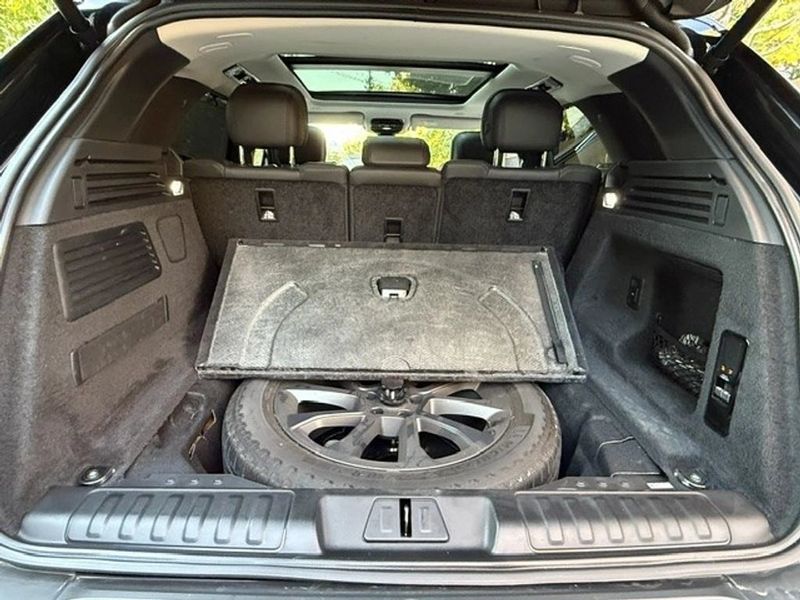 Land Rover Range Rover — foto 13 de 29