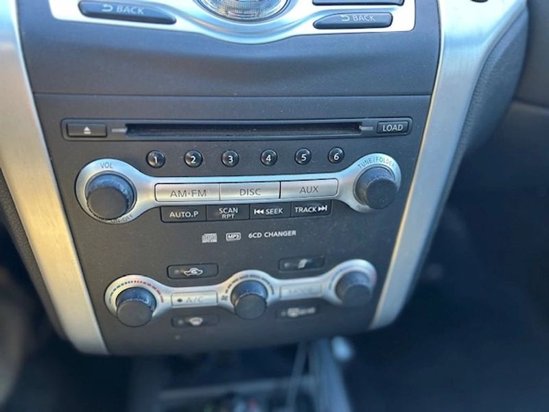 Nissan Murano — foto 20 de 26