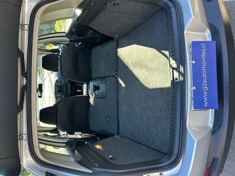 Volkswagen Tiguan — foto 20 de 23