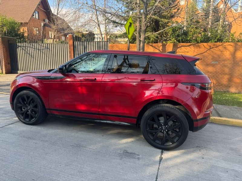 Land Rover Range Rover Evoque — foto 21 de 31