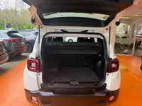 Jeep Renegade — foto 6 de 10