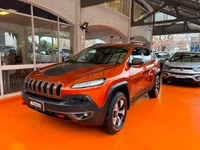 Jeep Cherokee — foto 4 de 10