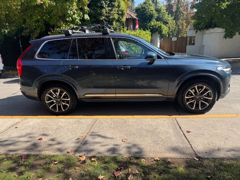Volvo Xc90 — foto 4 de 25