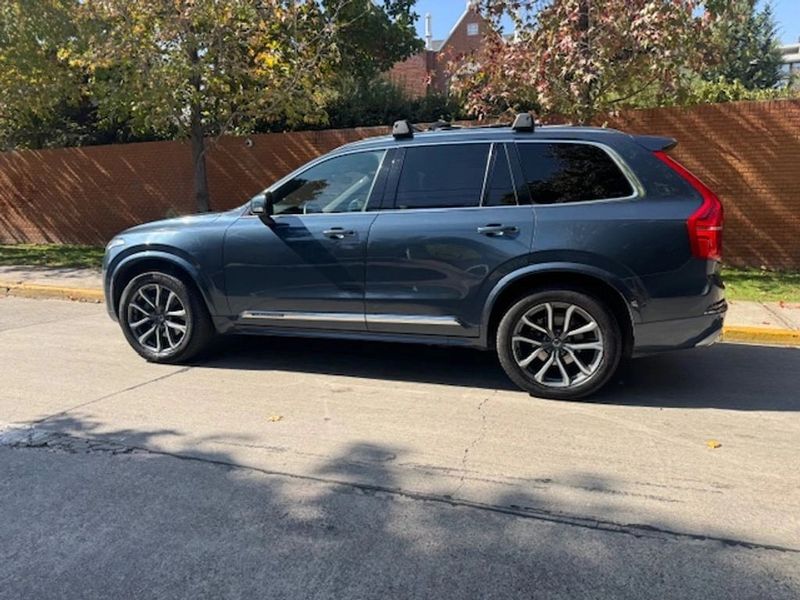 Volvo Xc90 — foto 14 de 25
