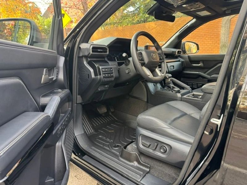 Toyota 4Runner — foto 13 de 24