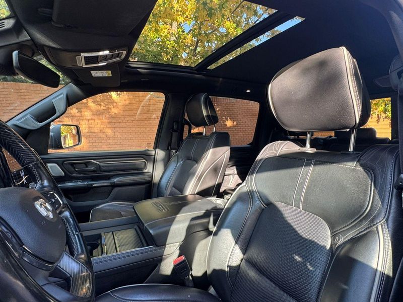 RAM 1500 — foto 14 de 26