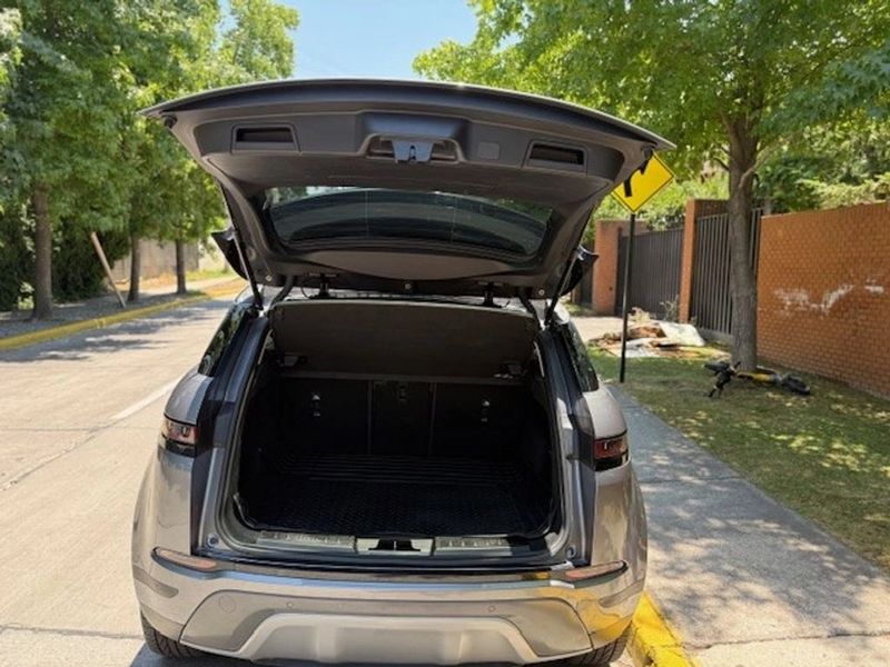 Land Rover Evoque — foto 14 de 21
