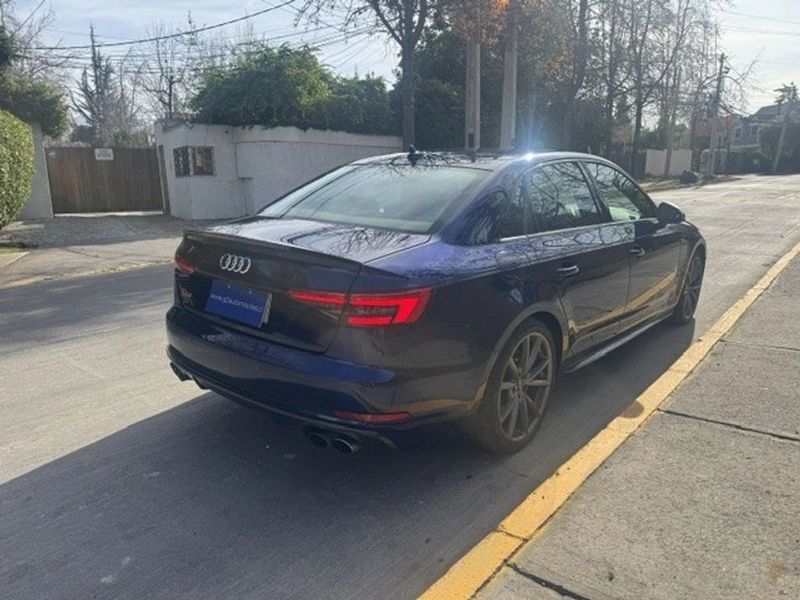Audi S4 — foto 19 de 29