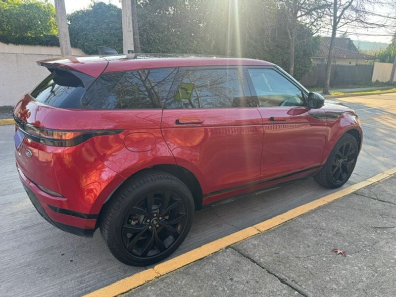 Land Rover Range Rover Evoque — foto 14 de 31
