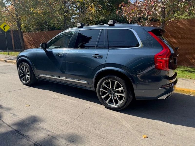 Volvo Xc90 — foto 13 de 25