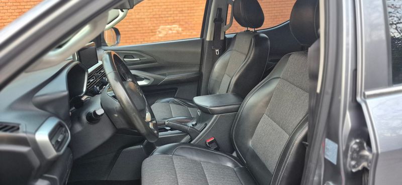 Peugeot Landtrek — foto 16 de 21