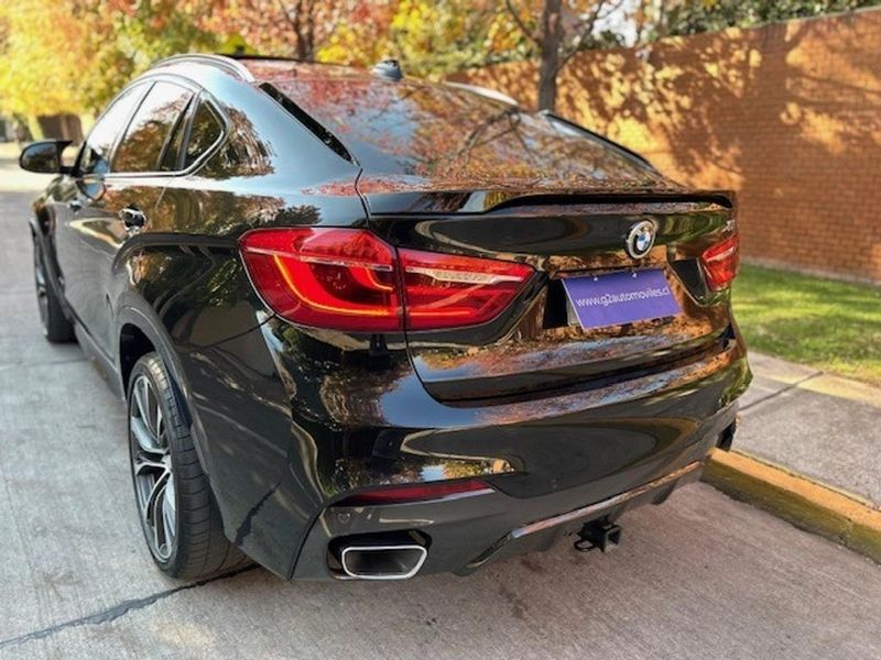 BMW X6 — foto 17 de 30