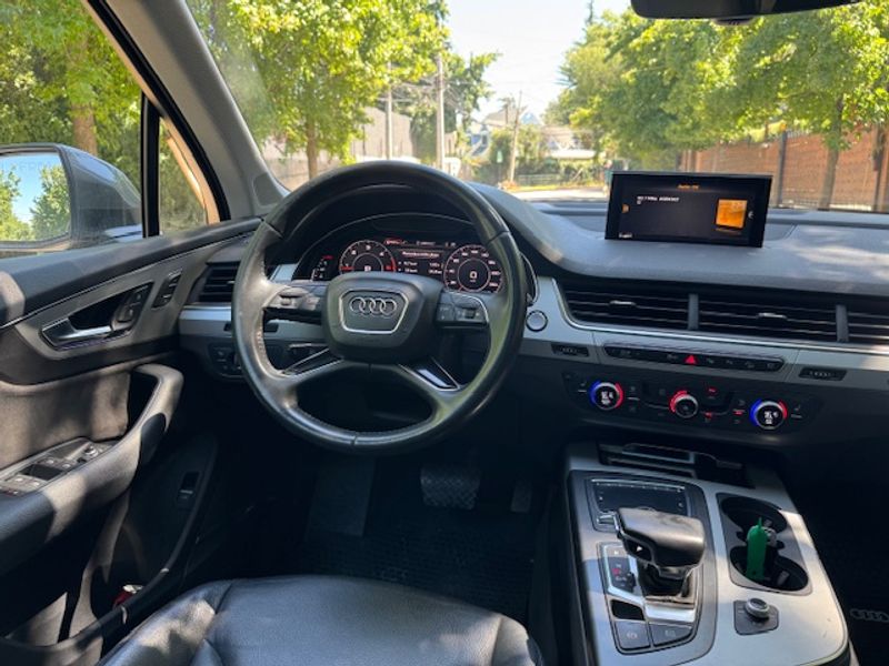 Audi Q7 — foto 27 de 33
