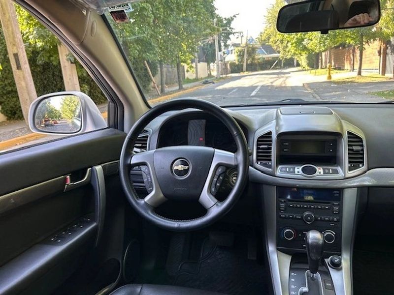 Chevrolet Captiva — foto 14 de 25