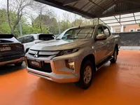 Mitsubishi L200 — foto 4 de 10