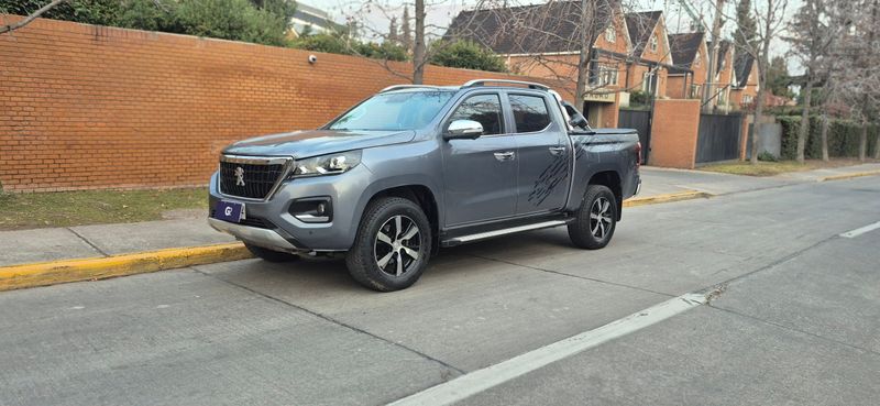 Peugeot Landtrek — foto 14 de 21