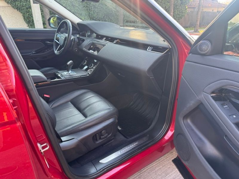 Land Rover Range Rover Evoque — foto 13 de 31