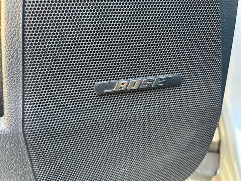 Nissan Murano — foto 23 de 26
