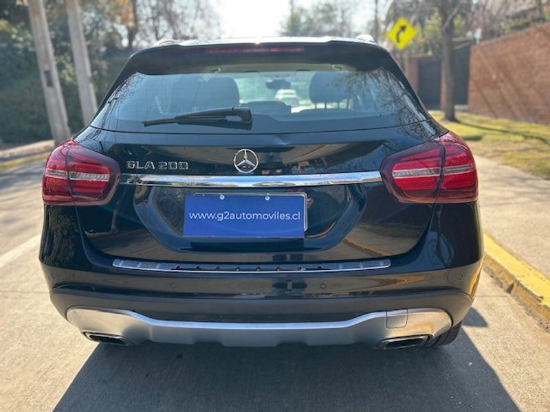 Mercedes-Benz Gla200 — foto 5 de 16