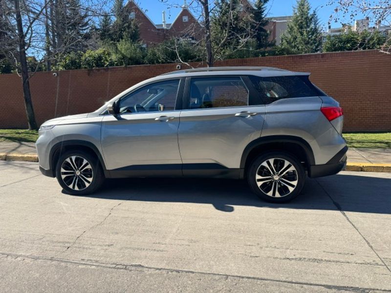 Chevrolet Captiva — foto 15 de 28