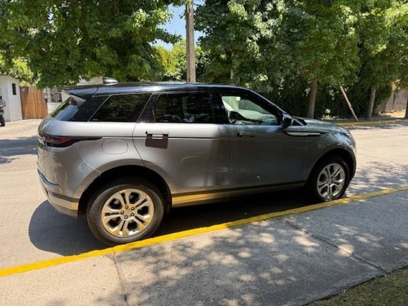 Land Rover Evoque — foto 4 de 21