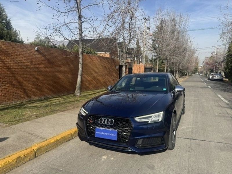 Audi S4 — foto 1 de 29