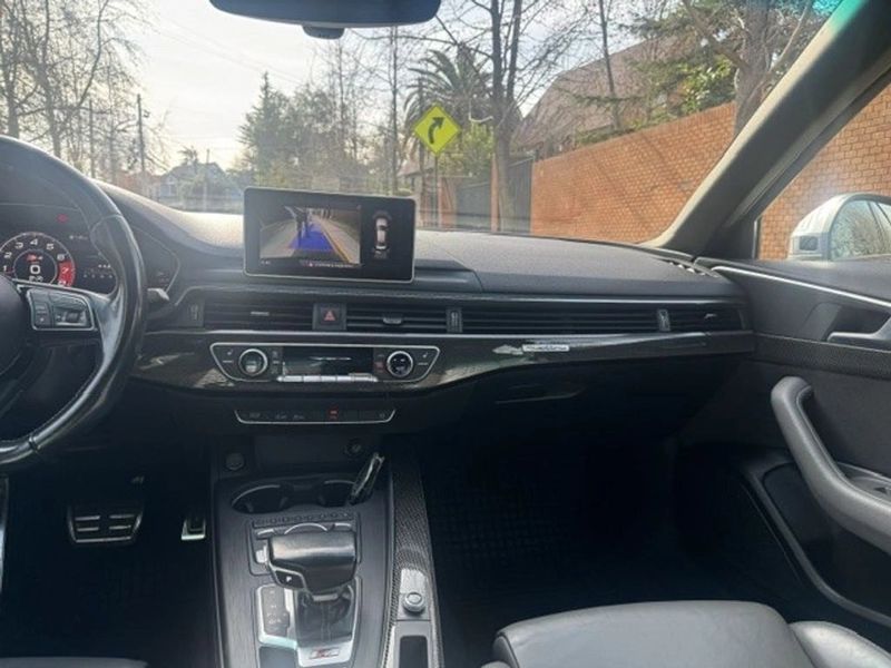 Audi S4 — foto 11 de 29